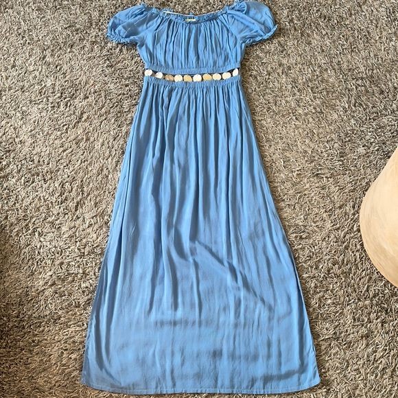 COPY - ~ Seashell off the shoulders Maxi Dress ~ - Picture 4 of 12